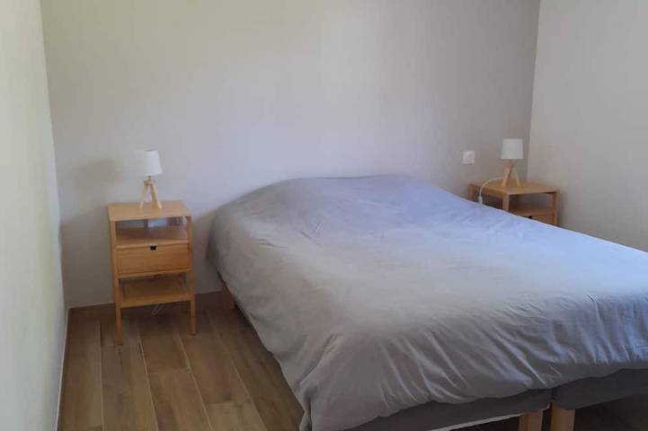 New Air-Conditioned Villa Sleeps 12 5 Bathrooms Heated Pool Pool House in Conca, Distrito de Sartène
