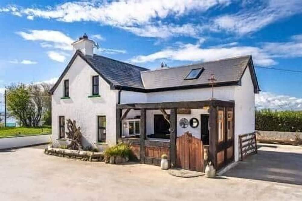 The Hideaway - Shore House in Inishowen, Irish Ulster