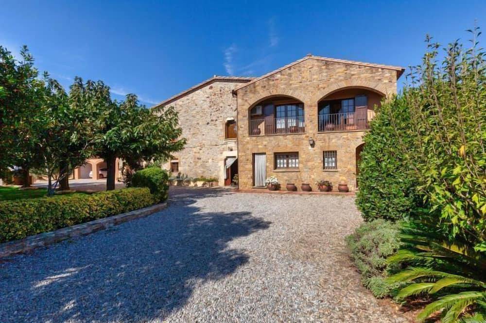 Casa vacanza a Pals a partire da 260€ a notte