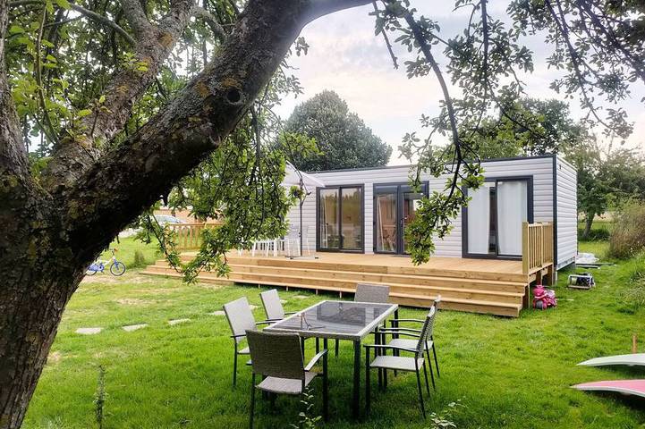Maison de campagne pour 4 personnes, avec jardin ainsi que piscine et terrasse à Sainte-Opportune-la-Mare