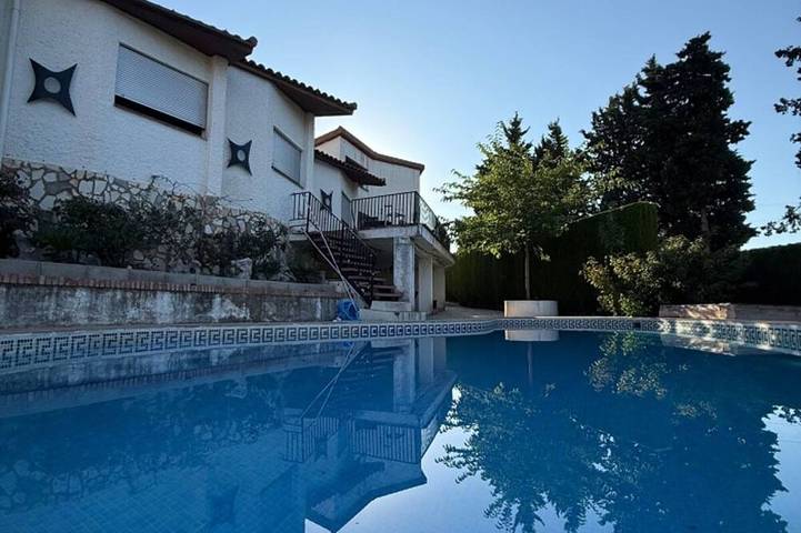 Chalet para 8 personas, con jardín - 1