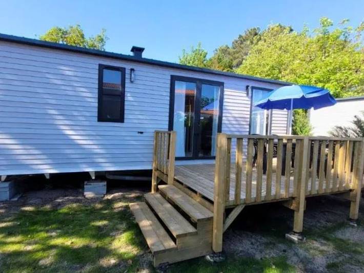 Camping pour 6 personnes, avec piscine et terrasse, animaux acceptés