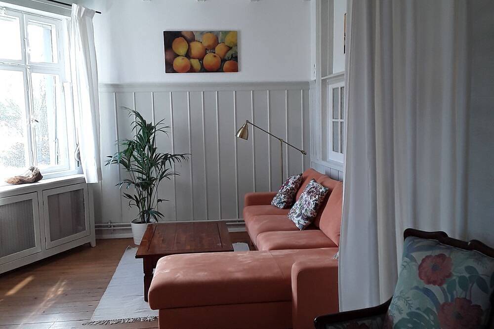 Ganze Wohnung, Ferienwohnung \"Alter Bahnhof\" im Markgräflerland in Ballrechten-Dottingen, Südschwarzwald