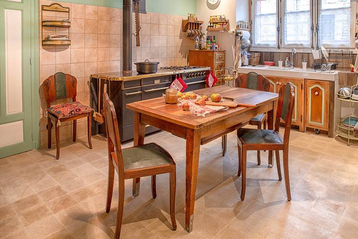 Gîte pour 14 personnes, avec jardin et terrasse, animaux acceptés dans Parc national de forêts - 3