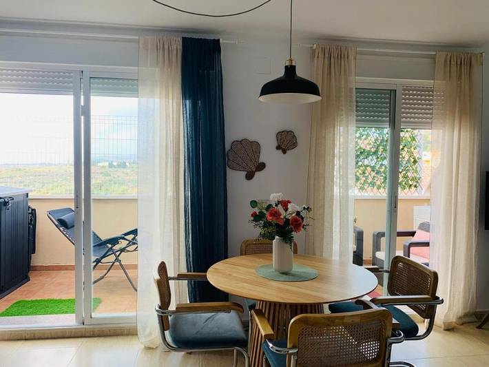 Apartamento para 4 personas, con Balcón y Terraza además de Piscina y Vistas en Torreblanca