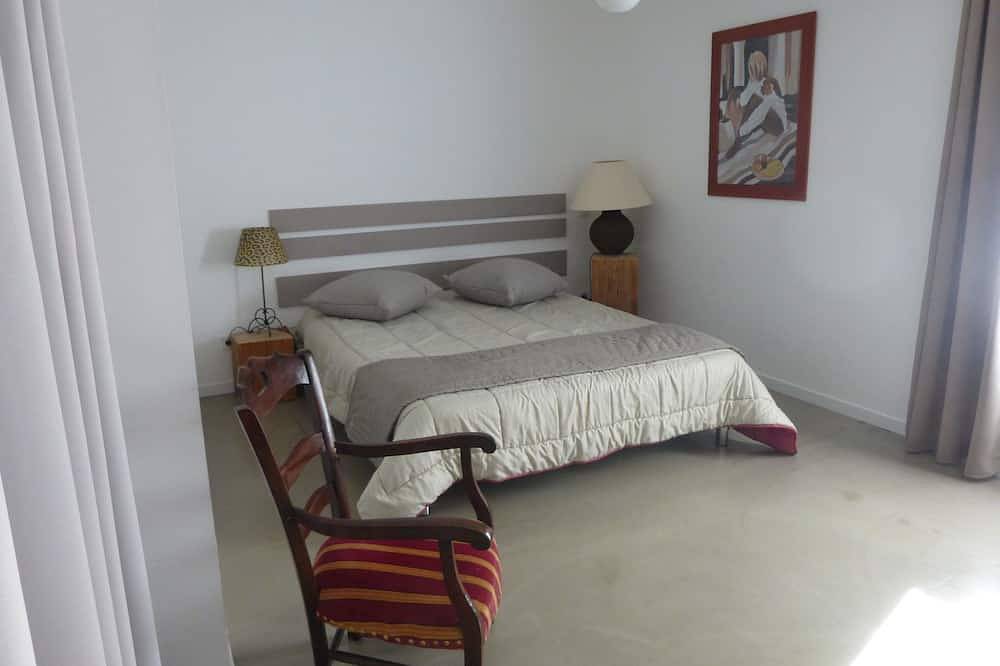 Grande villa proche commerces et  plages . 2 Chambres  à l' étage Climatisées . in Arvert, Côte de Beauté
