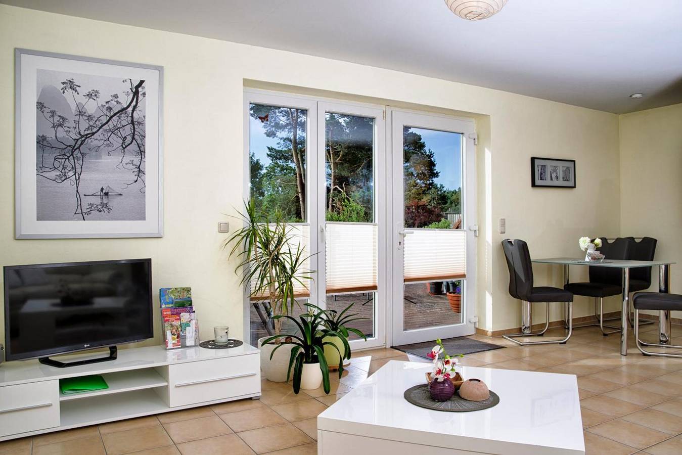 Appartement entier, Appartement "Kessy" avec terrasse privée, jardin partagé et Wi-Fi in Fuhlendorf, Poméranie occidentale