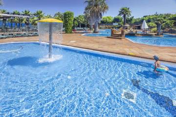 Studio voor 4 Personen in Els Pins Blanes, Blanes, Afbeelding 1