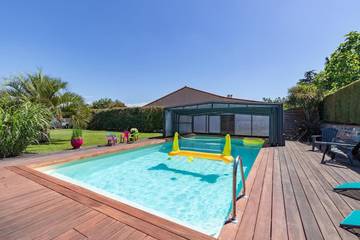 Cottage pour 10 personnes, avec jardin ainsi que terrasse et piscine dans Saubens