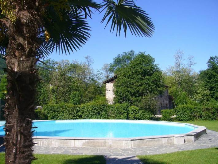 Ferienwohnung für 4 Personen, mit Pool und Garten