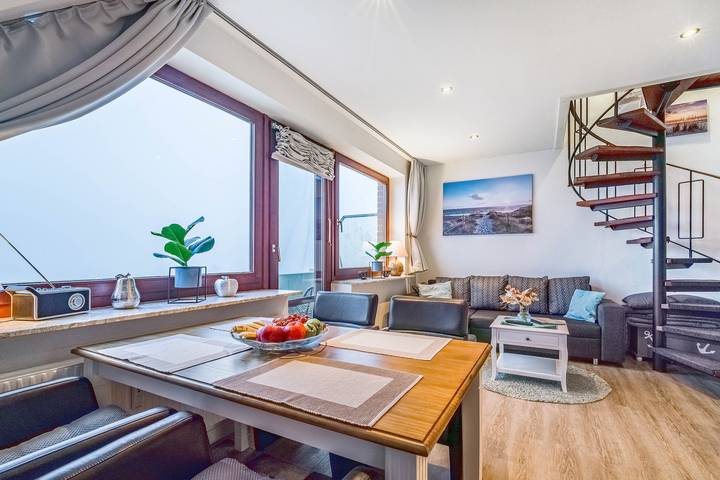 Ferienwohnung mit Meerblick für 2 Personen, mit Balkon und Seeblick in Nordstrand