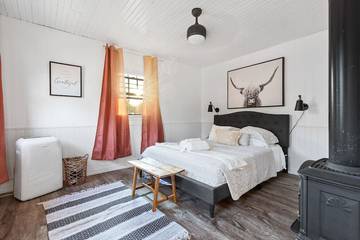 Glamping for 2 Guests in Spearfish, Black Hills, Picture 1