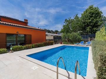 Ferienhaus für 8 Personen, mit Garten in Labin