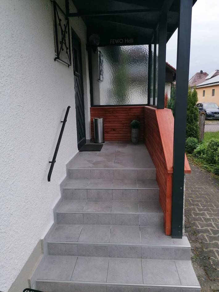 Ferienwohnung für 4 Personen, mit Whirlpool und Terrasse sowie Garten