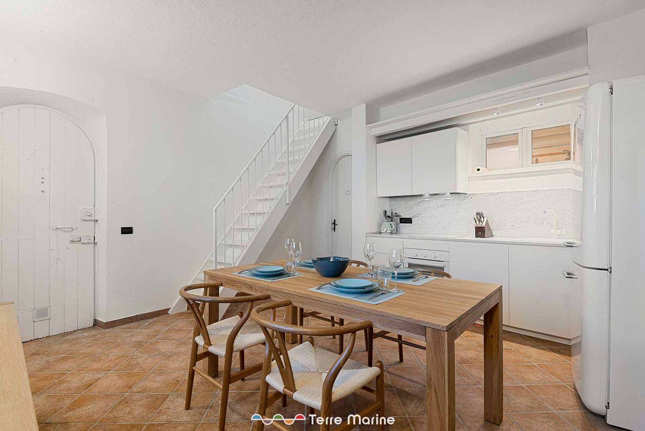 Geheel appartement, Vakantieappartement voor 4 personen met balkon/terras in La Spezia, Ligurische Kust