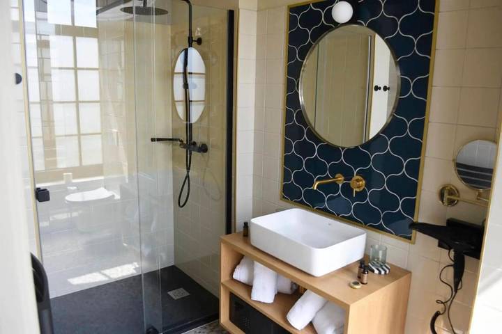 Location de vacances pour 4 personnes, avec terrasse ainsi que piscine et jardin, animaux acceptés à Maurepas - 4