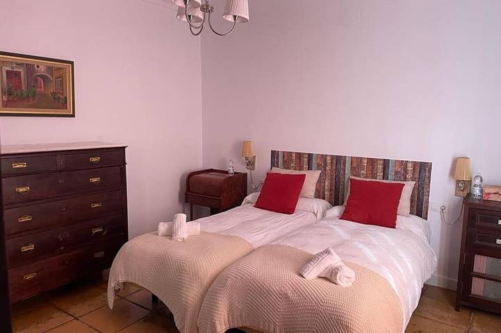 Gîte pour 8 personnes, animaux acceptés à Lora del Río - 2