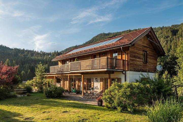 Ferienhaus für 10 Personen, mit Balkon und Garten sowie Sauna
