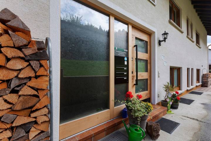 Guesthouse Hanni – Double Room with Balcony and Wi-Fi in Todtmoos, Southern Black Forest