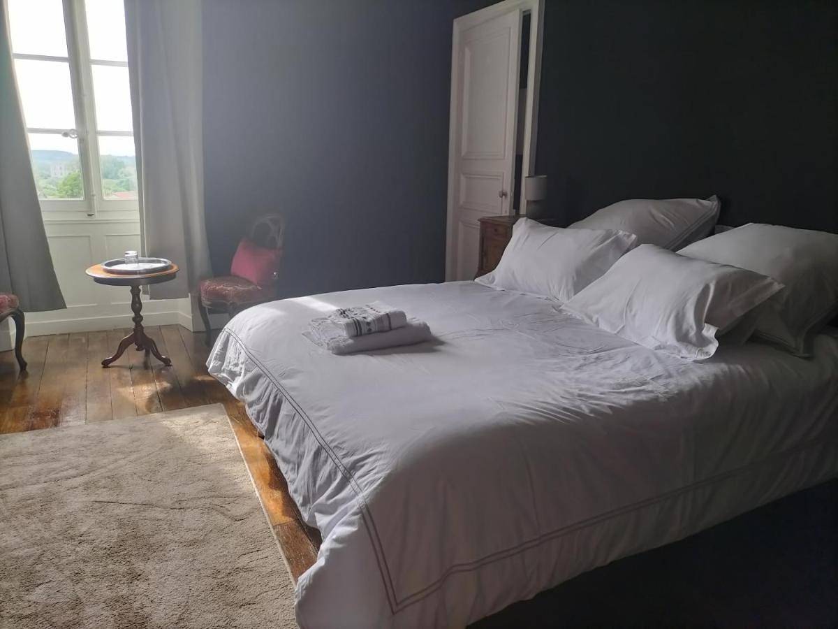 Two-Bedroom House in Chantonnay, Région de La Roche-sur-Yon