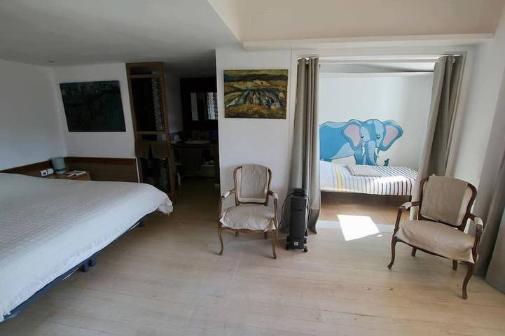 Large, very quiet house close to the center, swimming pool, 5 minutes from the beach. Saturday to Saturday in Racó d'en Sanés (Cadaques), Cadaques