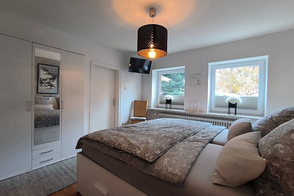 Ganze Wohnung, Fewo zwischen den Meeren: schöne Fewo mit Garten - Ferienwohnung zwischen den in Dörpstedt, Eider-Treene-Sorge