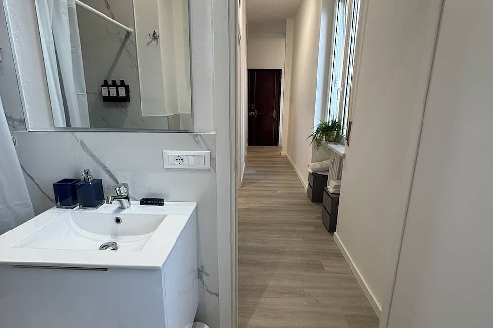 Entire apartment, Sunny Sands Apartment in Livorno, Etruscan Coast