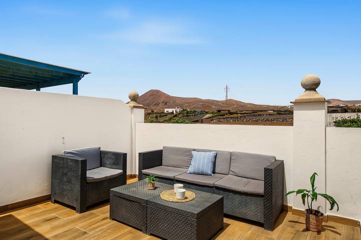 Apartamento entero, Casa Kalendra Rofe - A 200 metros de la piscina natural in Los Cocoteros, Teguise
