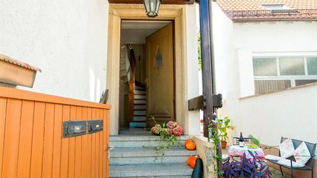 Ganze Ferienwohnung, Ferienwohnung für 4 Personen (55 m²) in Neustadt in Hambach (Neustadt), Neustadt an der Weinstraße