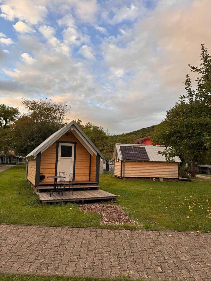 Glamping voor 2 personen, met terras in de Eifel
