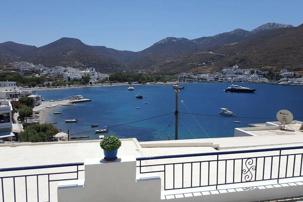 Entire apartment, Xylokeratidi Sea View Family Studio in Amorgos