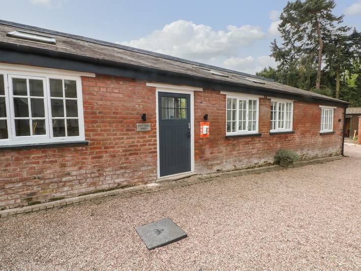 Cabane pour 8 personnes avec jardin in Cheshire East