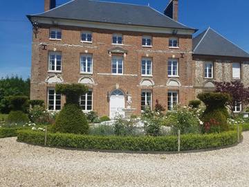Gîte pour 15 personnes, avec jardin et terrasse à Hattenville