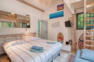 Maison De Vacances pour 9 Personnes dans Cap Bénat, Bormes-les-Mimosas, Photo 1