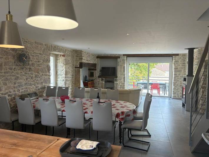 Location de vacances pour 11 personnes, avec terrasse, animaux acceptés à Espère - 3