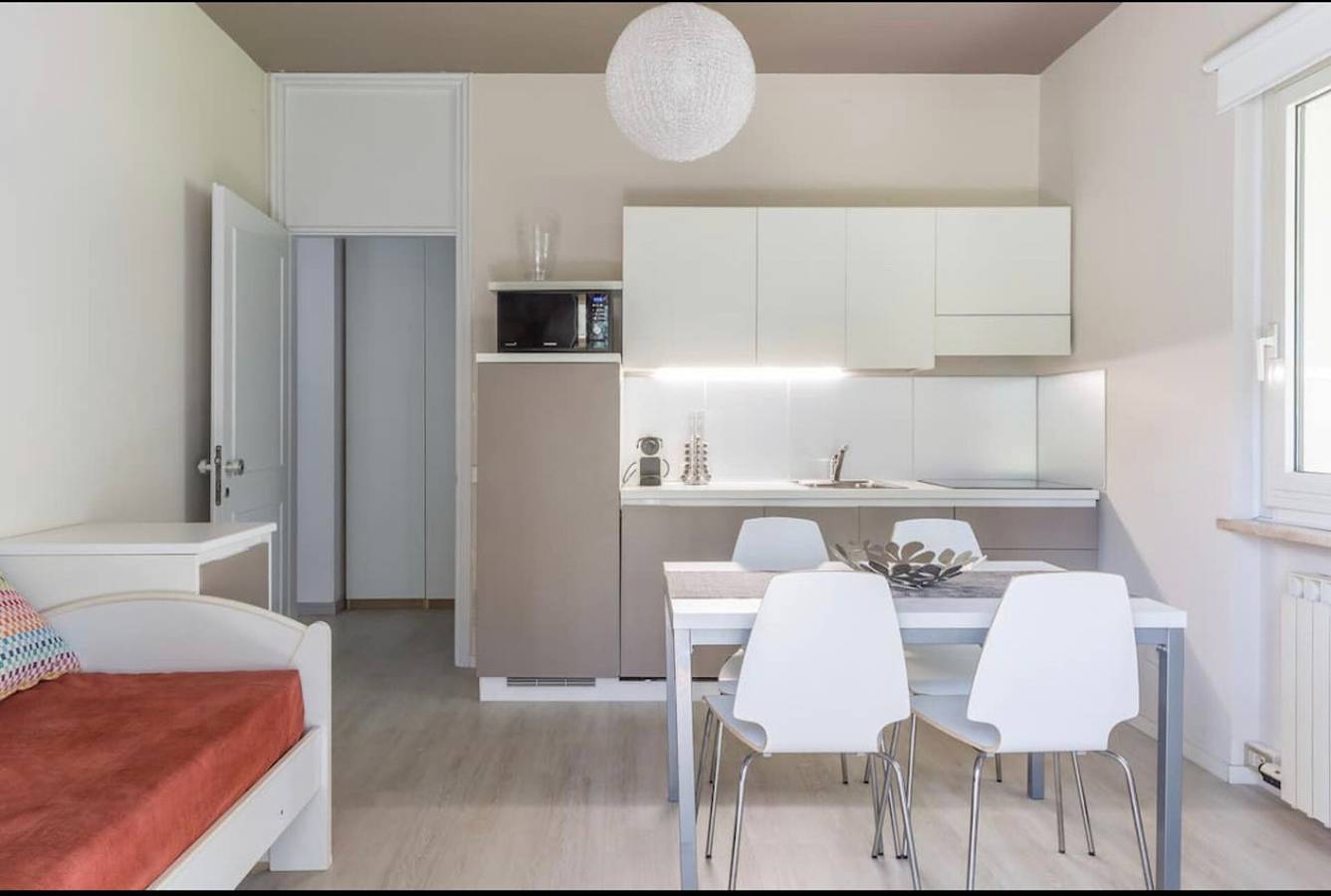 Appartamento intero, Appartamento Trilocale Colline di Bardolino con Wi-Fi, A/C e Giardino 023006-Loc-00151 in Bardolino, Prealpi Gardesane