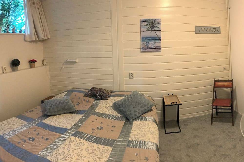 Ganze Wohnung, Serene 2-bedroom apartment with Wifi in 't Zand in Niederländische Nordsee