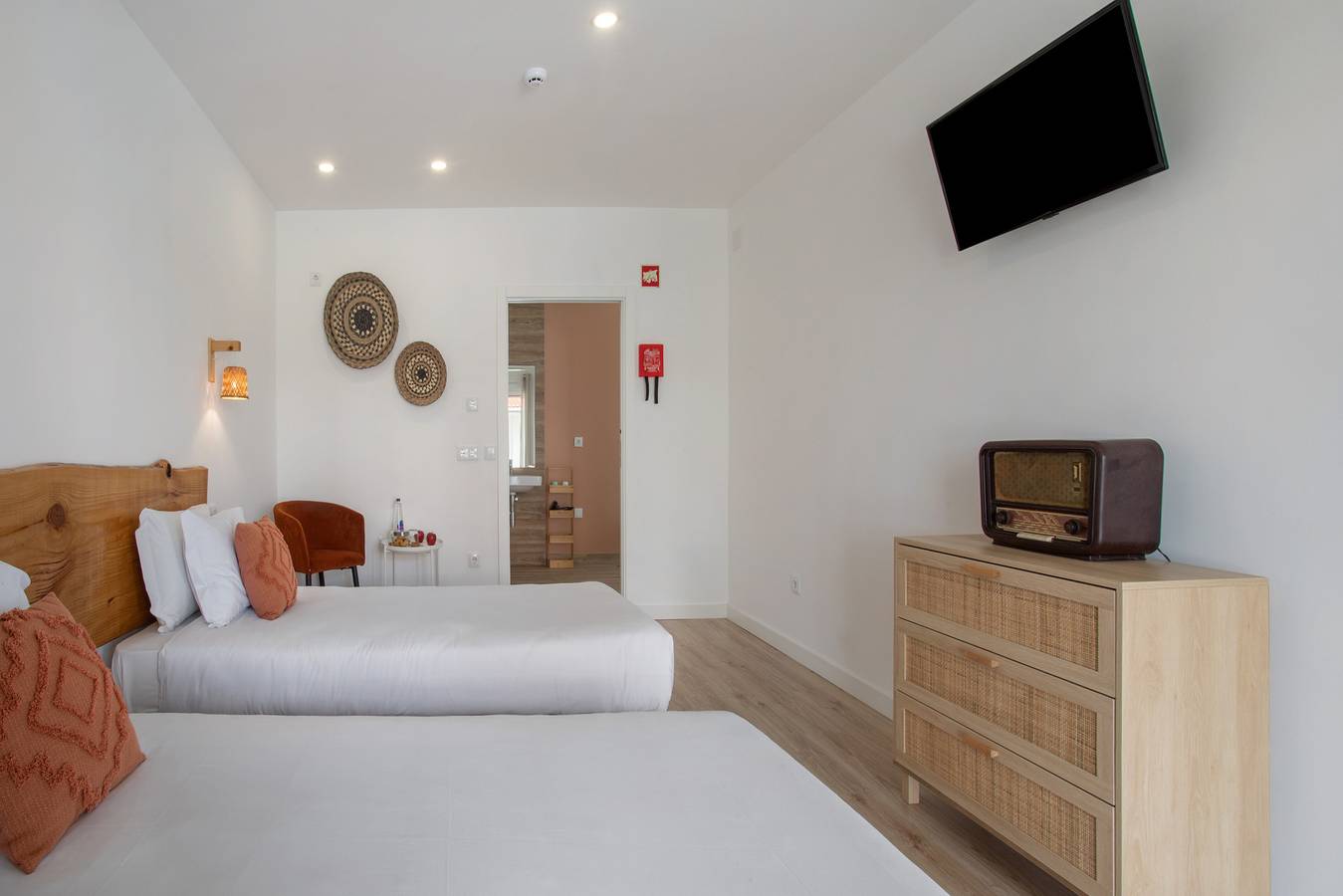 Casa de Campo "Quinta dos Raposos" - Suite Pedra in Famalicão, Leiria District