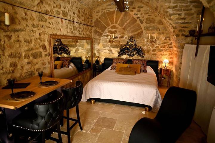 Hôtel pour 2 personnes, avec Jacuzzi à Grambois