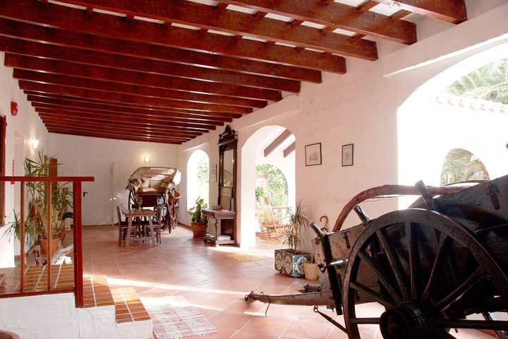 Apartamento para 26 personas, con Terraza además de Jardín y Piscina en Maó