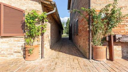 Ferme pour 2 personnes, avec jardin et piscine à Buonconvento
