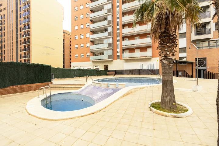 Ferienwohnung für 5 Personen, mit Balkon in Valencia - 4