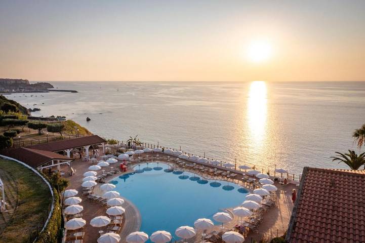 Villaggio vacanza per 4 persone, con piscina e giardino nonché panorama - 1