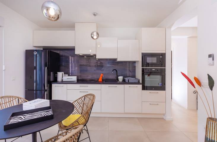 Entire apartment, Apartment Life Plus - Two Bedroom Apartment with Terrace in Plaža Bellevue, Grad Dubrovnik