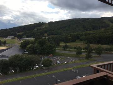 Chalet pour 4 Personnes dans Lac des Hermines, Besse-et-Saint-Anastaise, Photo 2