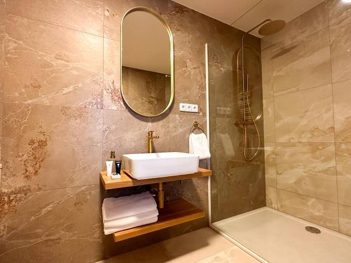 Gîte pour 2 personnes, avec terrasse et jardin à Tábor - 4