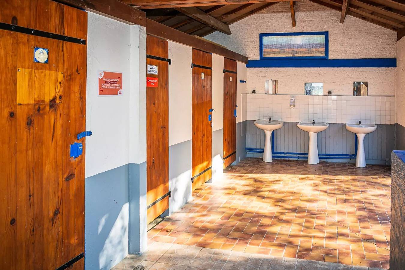 Mobil Home 3 Pièces 4/6 Personnes + Tv in Hourtin, Parc naturel régional du Médoc