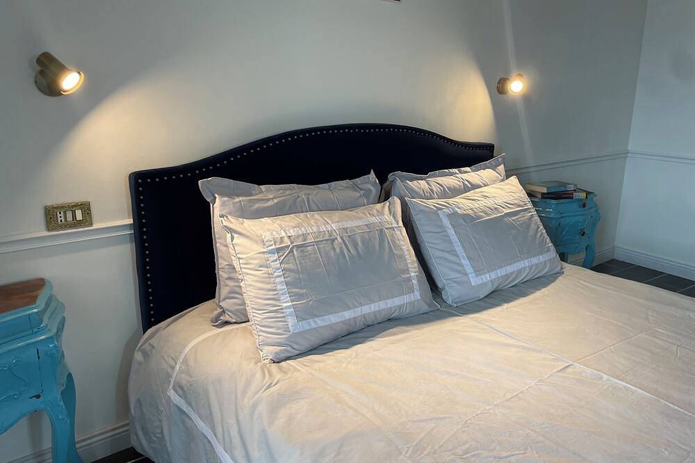 A.D. 1486 chambre Panoramic room in old mansion Val di Non in Mechel, Cles