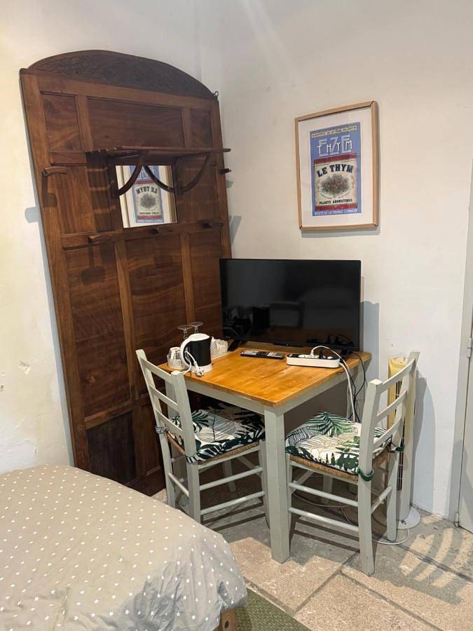 Auberge de la Croix du Pape in Èze, Côte méditerranéenne (France)