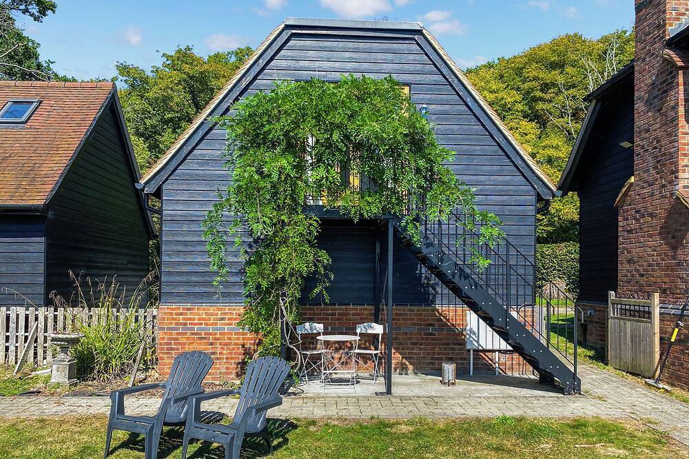 Wysteria, North Lodge in Rusper, West Sussex